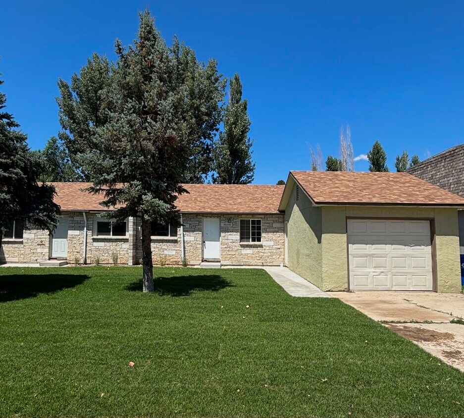 Foto principal - 10330 Flatland St