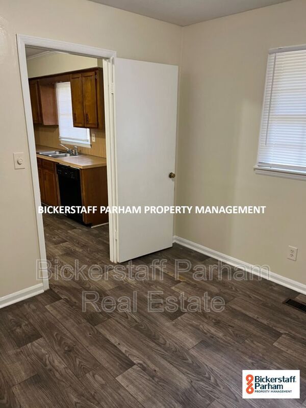 Foto del edificio - 5029 Dodd Dr