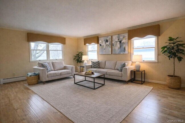 Foto del edificio - 18 Strathmore Village Dr