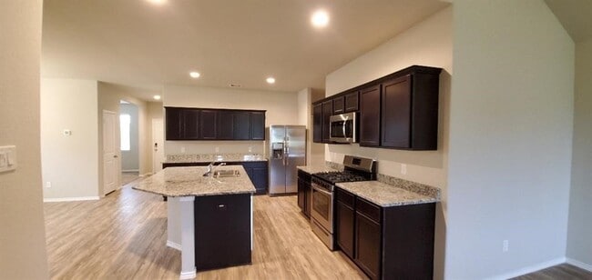 Building Photo - 7723 London Tower Ln