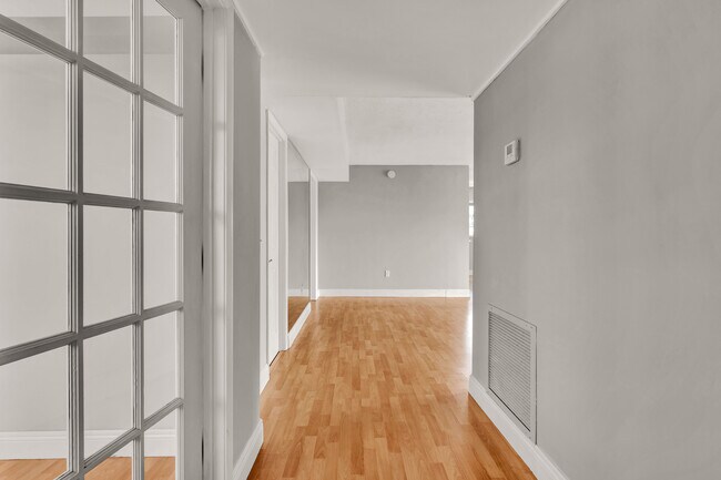 Foto del edificio - 1345 West Ave