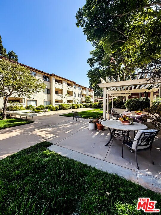 Foto del edificio - 501 Palisades Dr