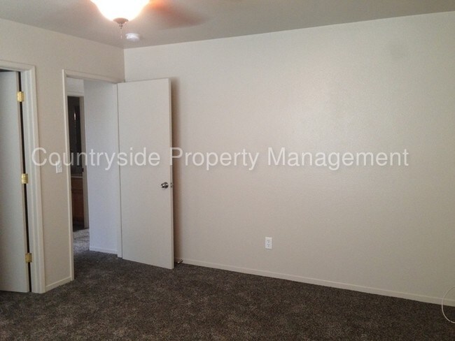 Foto del edificio - 286 Citadel Ave