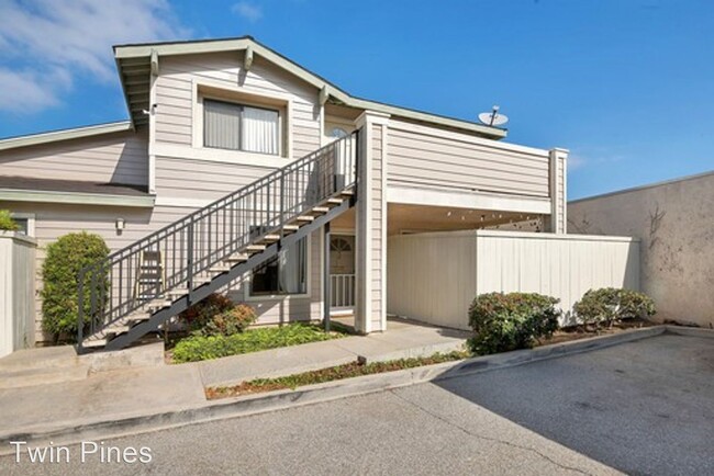 Building Photo - 2567 Orange Ave