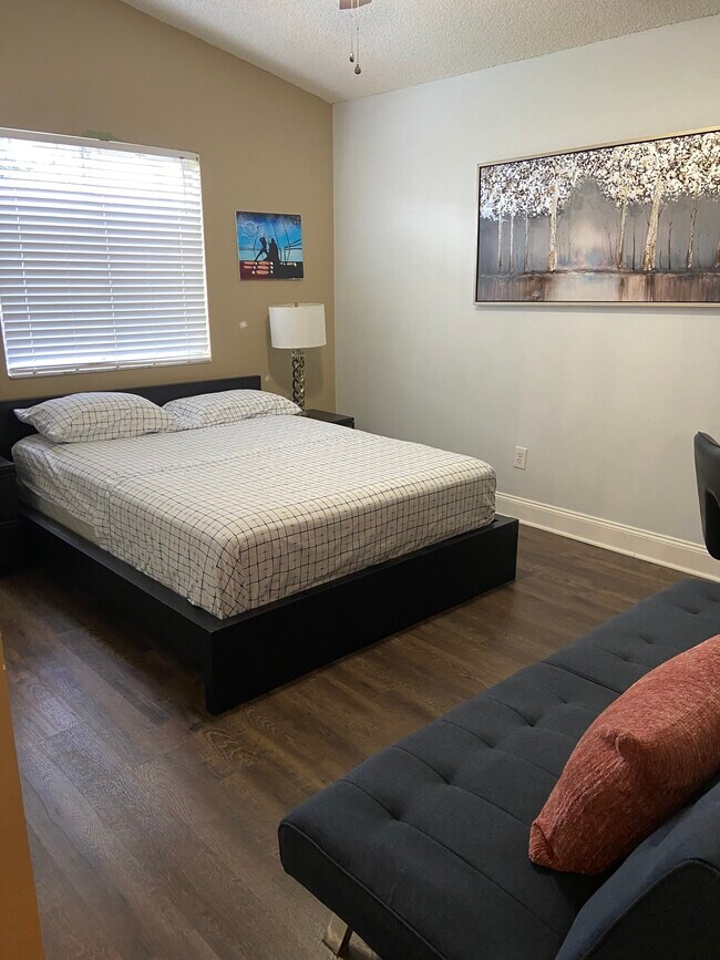 Building Photo - 3607 Simms St