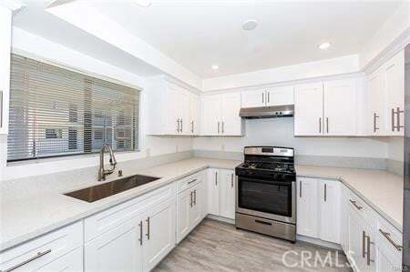 Building Photo - 835 E Lomita Ave