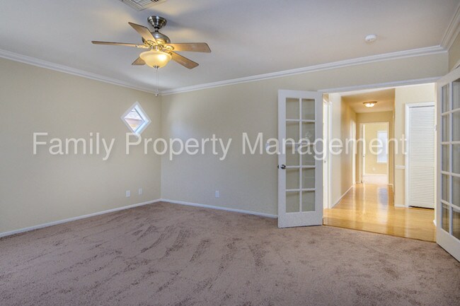 Building Photo - 804 Glen Abbey Cir