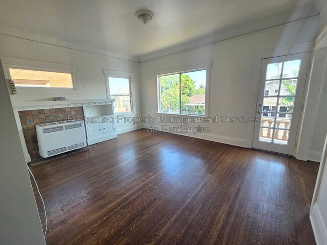 Photo - 336 West 9th Street Apartment