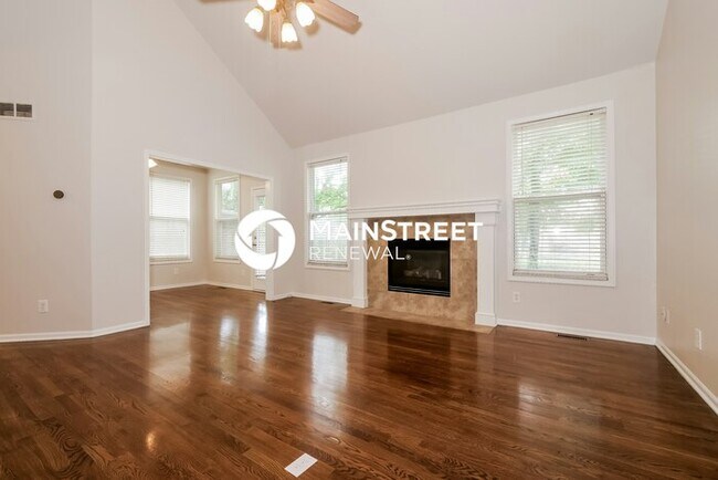 Foto del edificio - 4 Bedroom Pet-Friendly Home in PLEASANT HILL, MO with Main Street Renewal