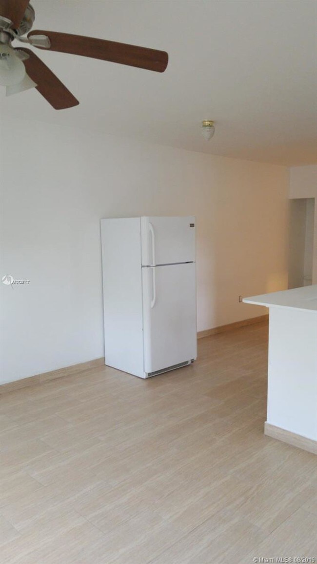 Foto del edificio - 170 NE 68th Terrace