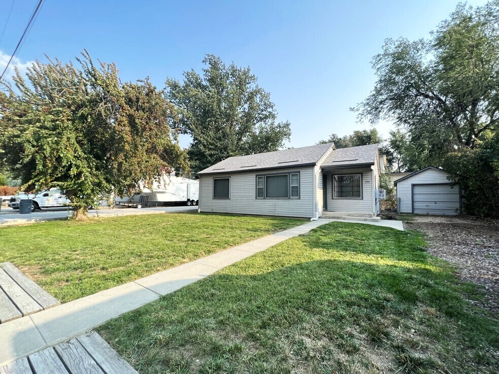 Primary Photo - 5703 W Anna St