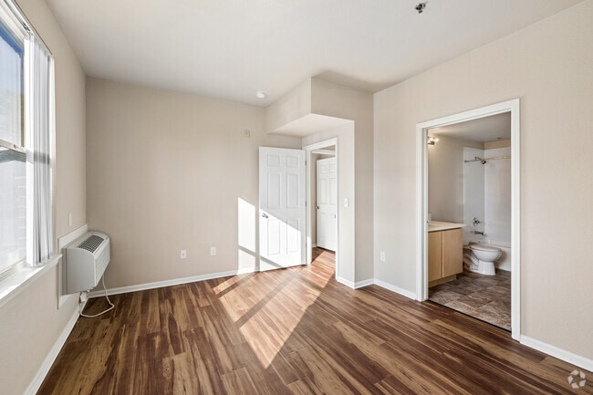 3BR, 2BA - 1,184SF - Primary Bedroom - Paloma Villas