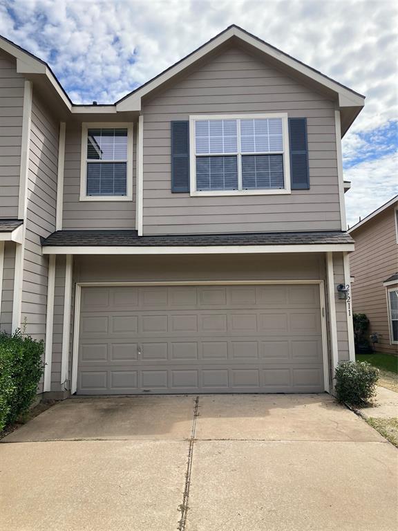 Foto principal - 25211 Bentley Glen Ln