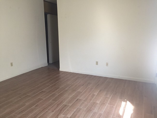 Foto del edificio - 204 Hayward Ave