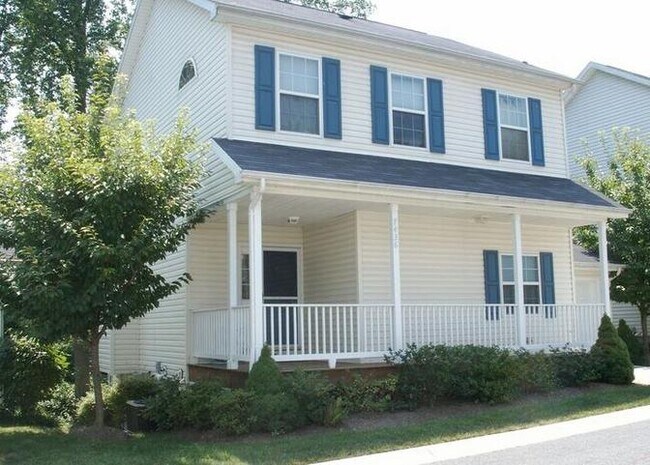Foto del edificio - 7436 Cedar Grove Ln