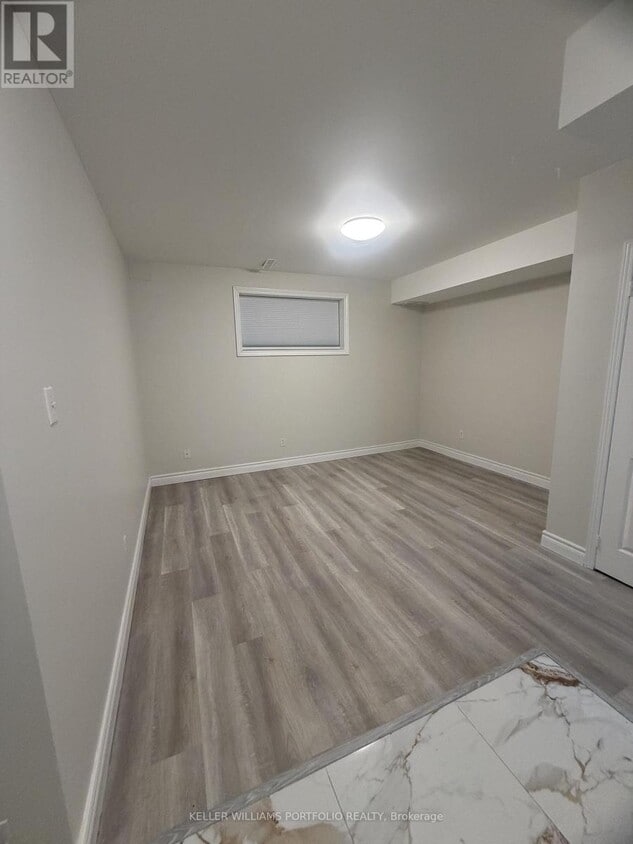 Building Photo - 9 Lenthall Ave