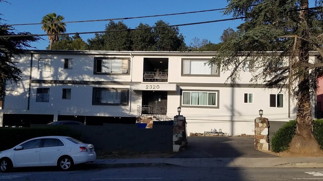 Primary Photo - 2320 Glendale Blvd