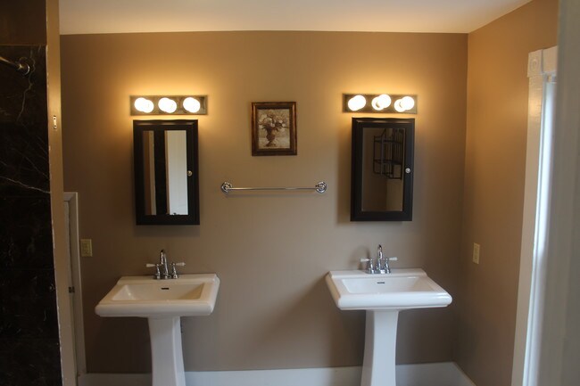 Foto del edificio - 92 Commodore St