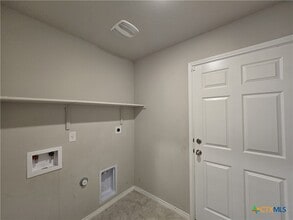 Building Photo - 4906 Brody Dr