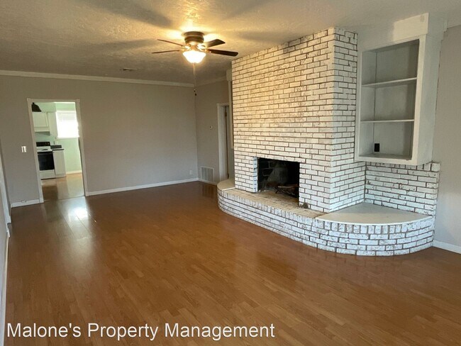 Building Photo - 3 br, 1.5 bath House - 617 2nd St. NW