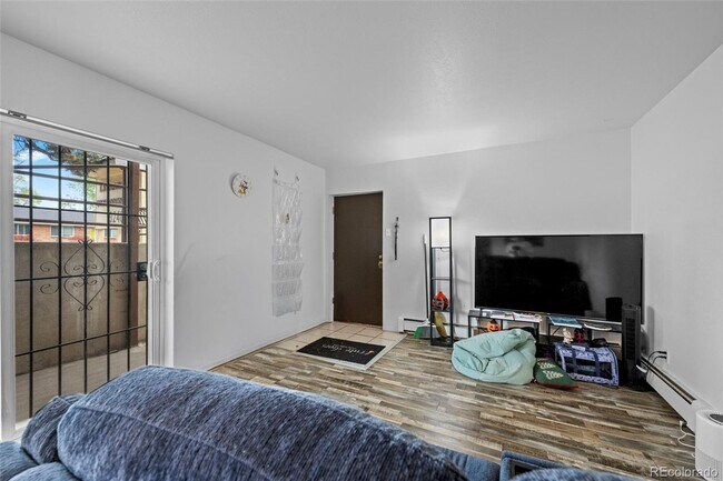 Foto del edificio - 9240 W 49th Ave