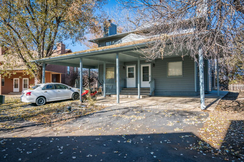 Primary Photo - 6489 Barnacle Ct