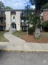 Building Photo - 387 Adams St