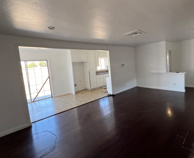 Photo - 3138 N Casa Loma Dr House