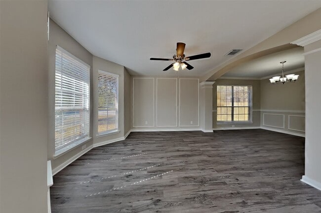 Foto del edificio - 727 Pateway Ct