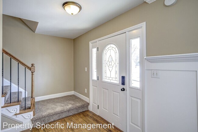 Building Photo - 3 br, 2.5 bath House - 504 Lakeview Ave