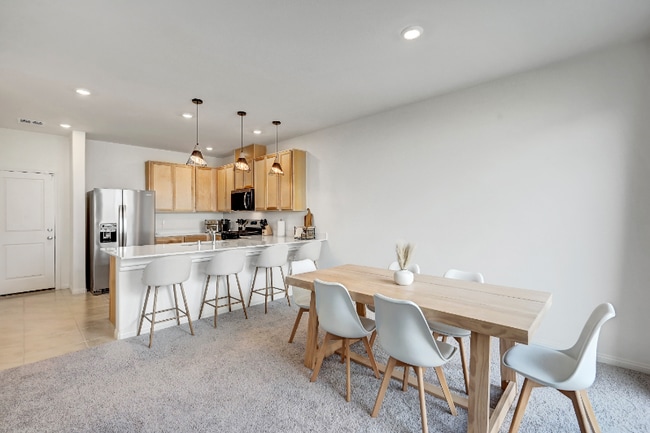 Foto del edificio - 9164 Surrey Wood St