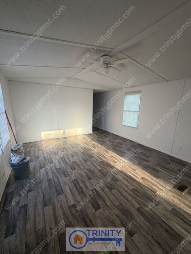 Foto del edificio - Ready Now! Cute two bed mobile home in Greenville!