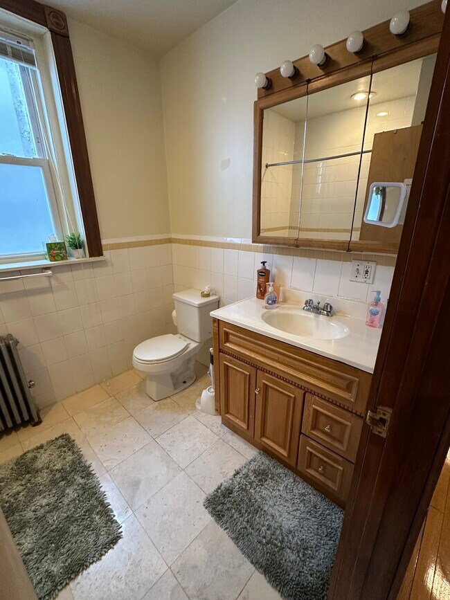 Foto del edificio - 52 Babcock St