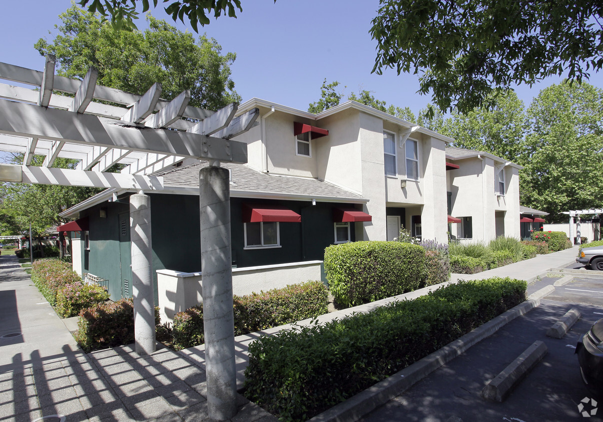 Fox Creek Apartments Apartments in Davis, CA