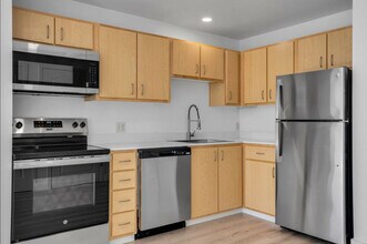 Building Photo - Eastwood Apartments