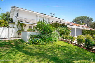 Building Photo - 1574 Devonshire Ave