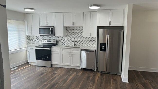 Building Photo - 15630 Orlan Brook Dr