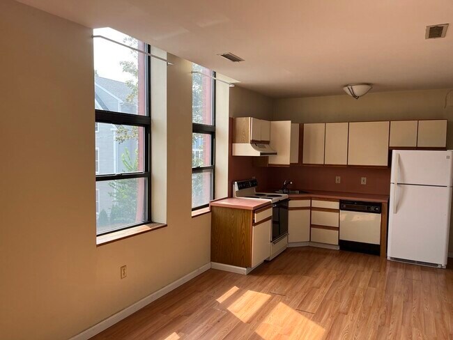 Foto del edificio - 484 E 4th St