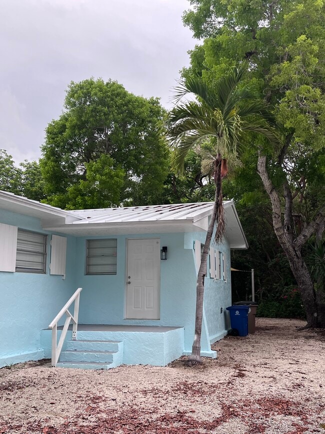Building Photo - 108 Caribbean Ave