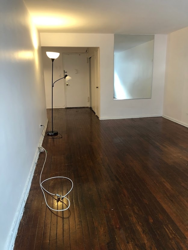 living room - 9431 59th Ave