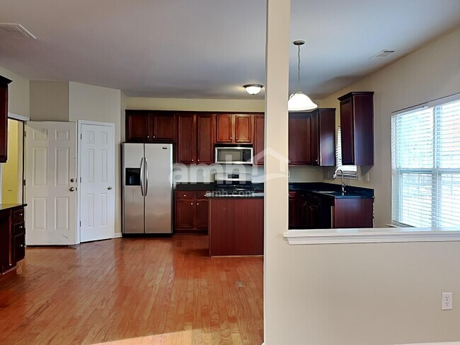 Building Photo - 1450 Grey Rock Way