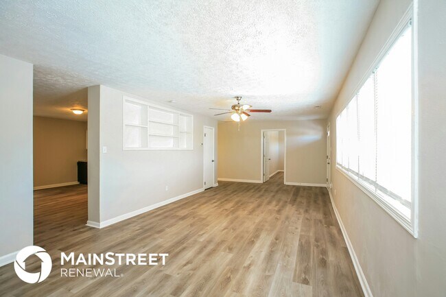 Foto del edificio - 320 Birchwood Dr