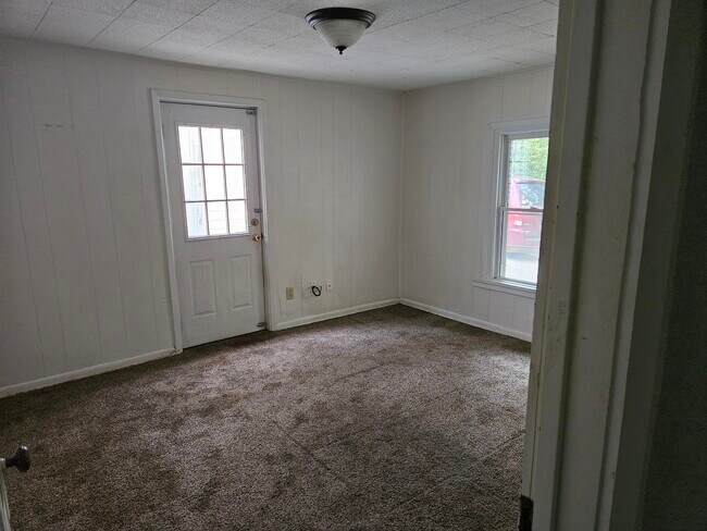 Foto del edificio - 506 E Hillside Dr