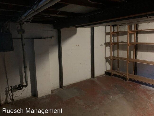 Building Photo - 4 br, 1 bath House - 850 9th St