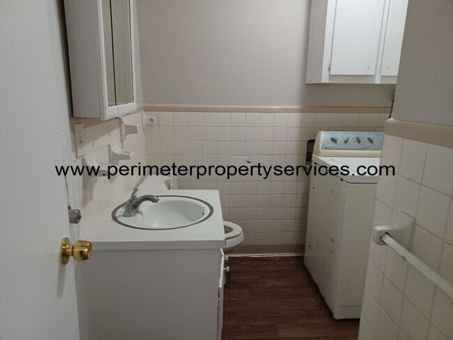 Foto del edificio - 1055 Pine St NE