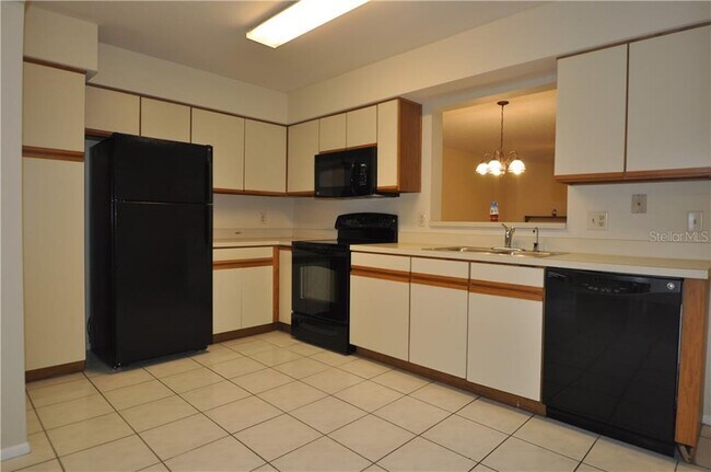 Foto del edificio - 2910 Harbour Grace Ct