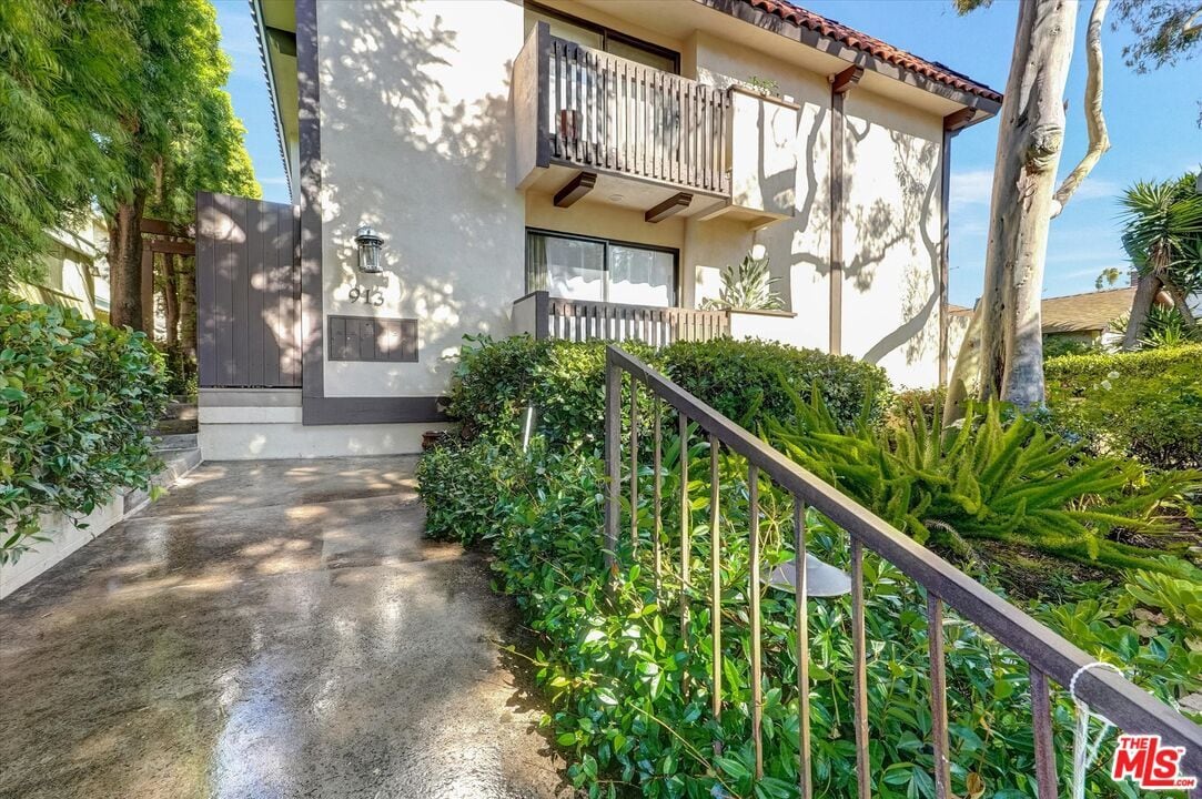 Foto principal - 913 17th St