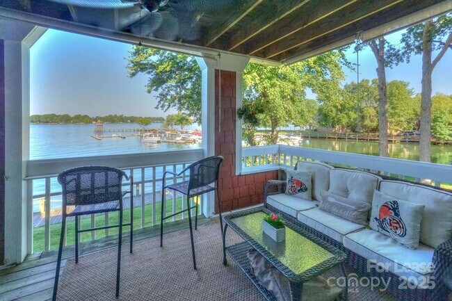 Foto del edificio - 871 Southwest Dr