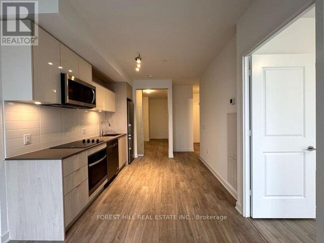Building Photo - 100 Dalhousie St