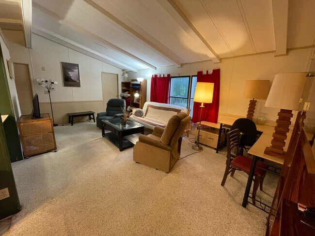 Foto del edificio - 107 Mary Ln